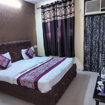 Hotel Green Snapper'100 M From Delhi University Near Isbt Kashmiri Gate Νέο Δελχί Εξωτερικό φωτογραφία