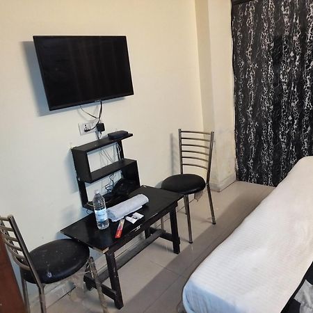 Hotel Green Snapper'100 M From Delhi University Near Isbt Kashmiri Gate Νέο Δελχί Εξωτερικό φωτογραφία