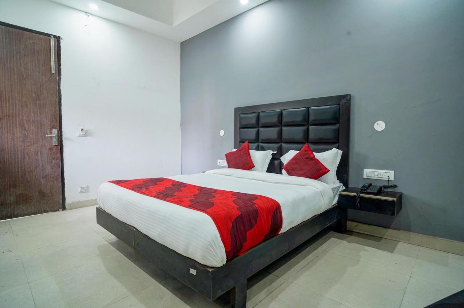 Hotel Green Snapper'100 M From Delhi University Near Isbt Kashmiri Gate Νέο Δελχί Εξωτερικό φωτογραφία