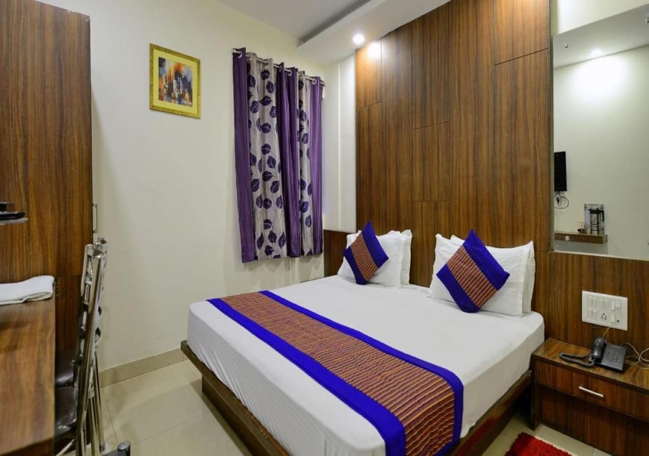 Hotel Green Snapper'100 M From Delhi University Near Isbt Kashmiri Gate Νέο Δελχί Εξωτερικό φωτογραφία