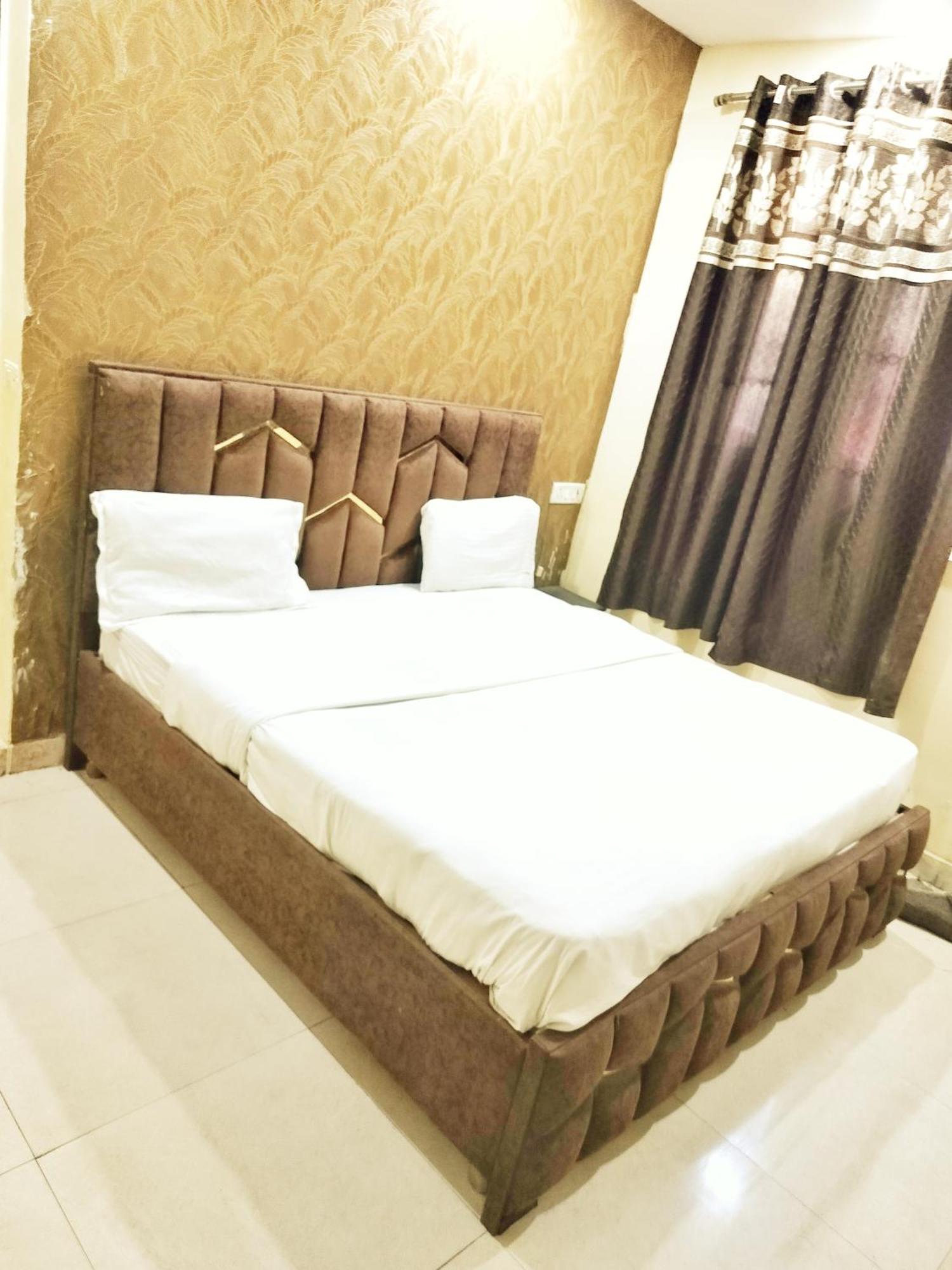 Hotel Green Snapper'100 M From Delhi University Near Isbt Kashmiri Gate Νέο Δελχί Εξωτερικό φωτογραφία